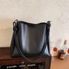 Retro Versatile Women Shoulder Composite Bags Fashi Commuter Ladies Bucket Underarm Bag Pu Leather Female Inner Handbags Tote