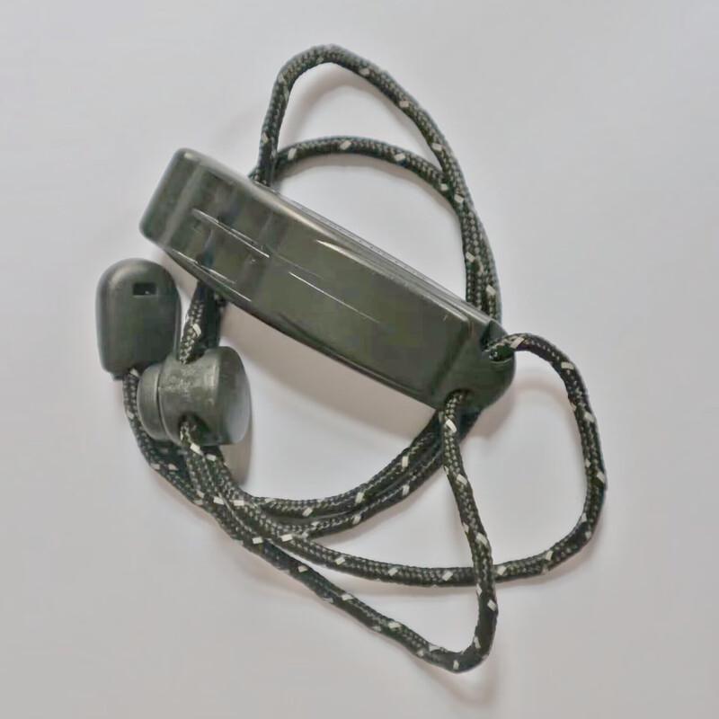 

Brangdy Outdoor Dual-Frequency Survival Whistle