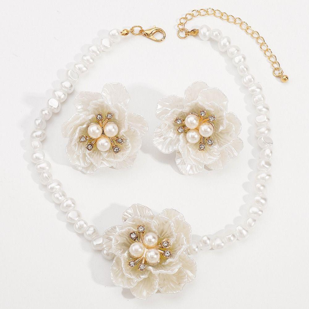 Camellia Flower Imitation Pearl Necklace Romantic Clavicle Chain Necklace  Fashion Jewelry