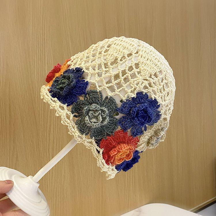 Handgehäkelter Turban im japanischen Stil für Damen Elegant Mode 3D Bunte Blume Schlupfmütze Sommer Hohl Atmungsaktive Kappe