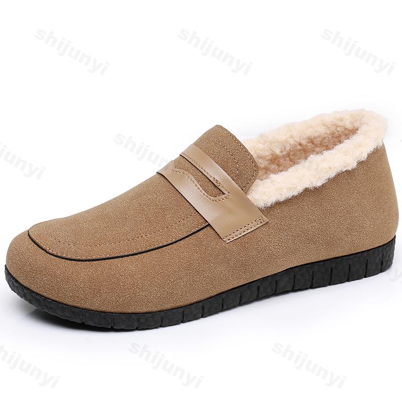 Women Shoes with Winter Velvet Cotton Shoes One Step On Warm and Non Slip for Mom Lightweight for Going Out 2025 New Flat Shoes