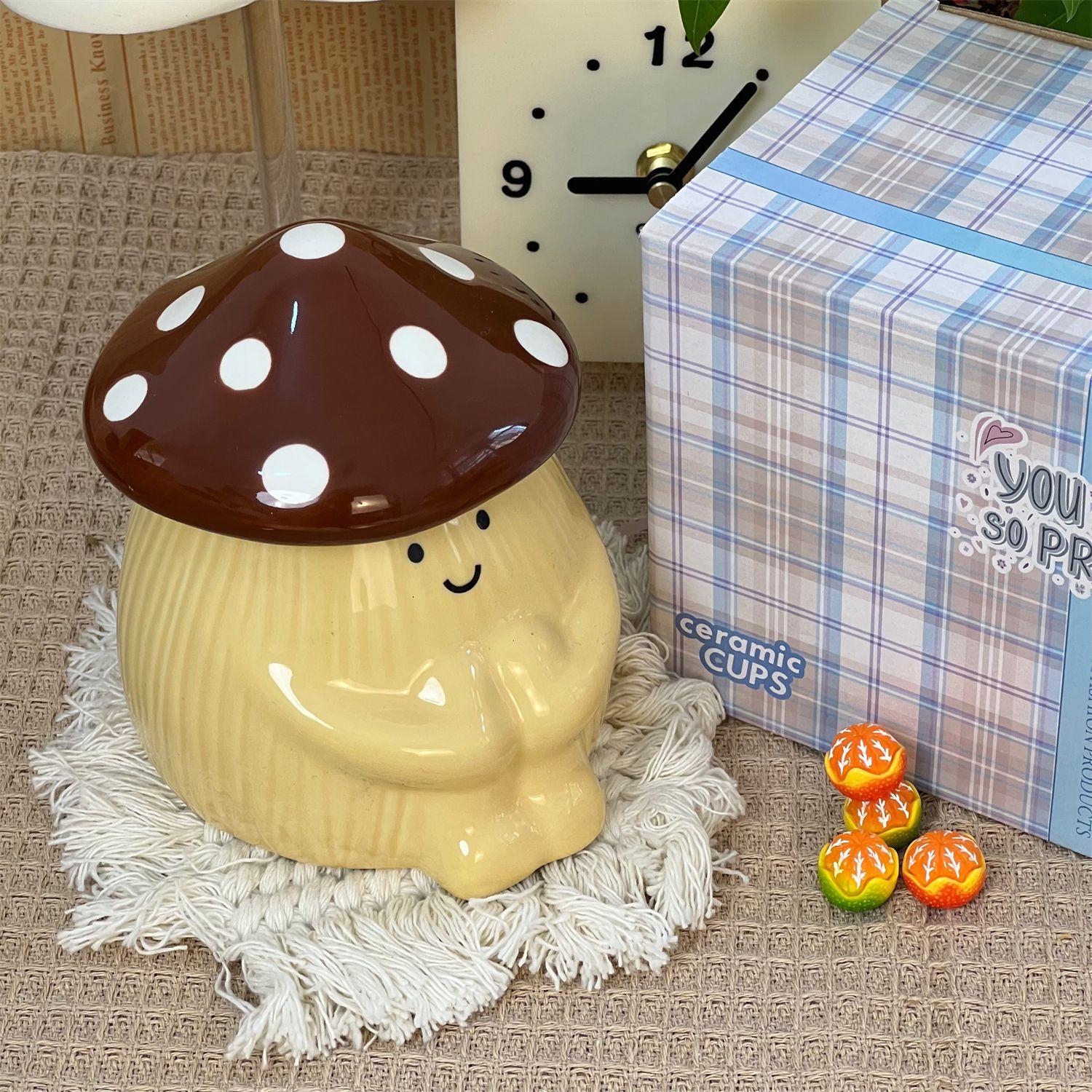 Кружка Гриб Водяная Чашка Девичье Сердце Керамическая Кружка с Крышкой Подарок на День Рождения Девушке Девочке Милая Обнимающая Кружка 401-500ml