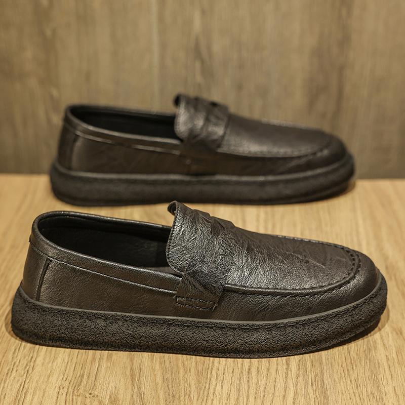 Fashion Hot Selling Men's Loafers In Europe America Soft Soled Simple Small White Shoes Men's Leather Casual Shoes Park Walking Shoes