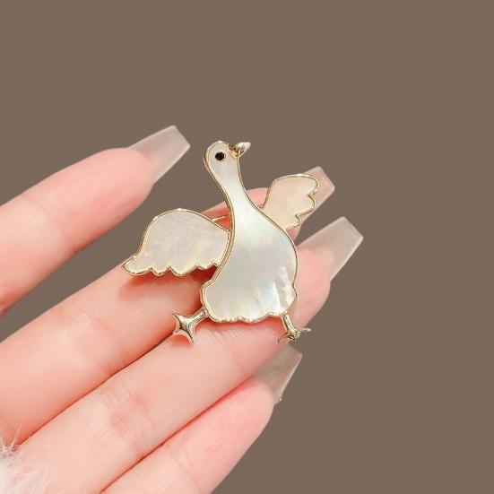 Brooch Pin, 3D Goose Design Lapel Pin with Mother-of-Pearl Inlay, Wear-Resistant Thick Coating Strong Buckle Pin for Coats Sweaters Gift
