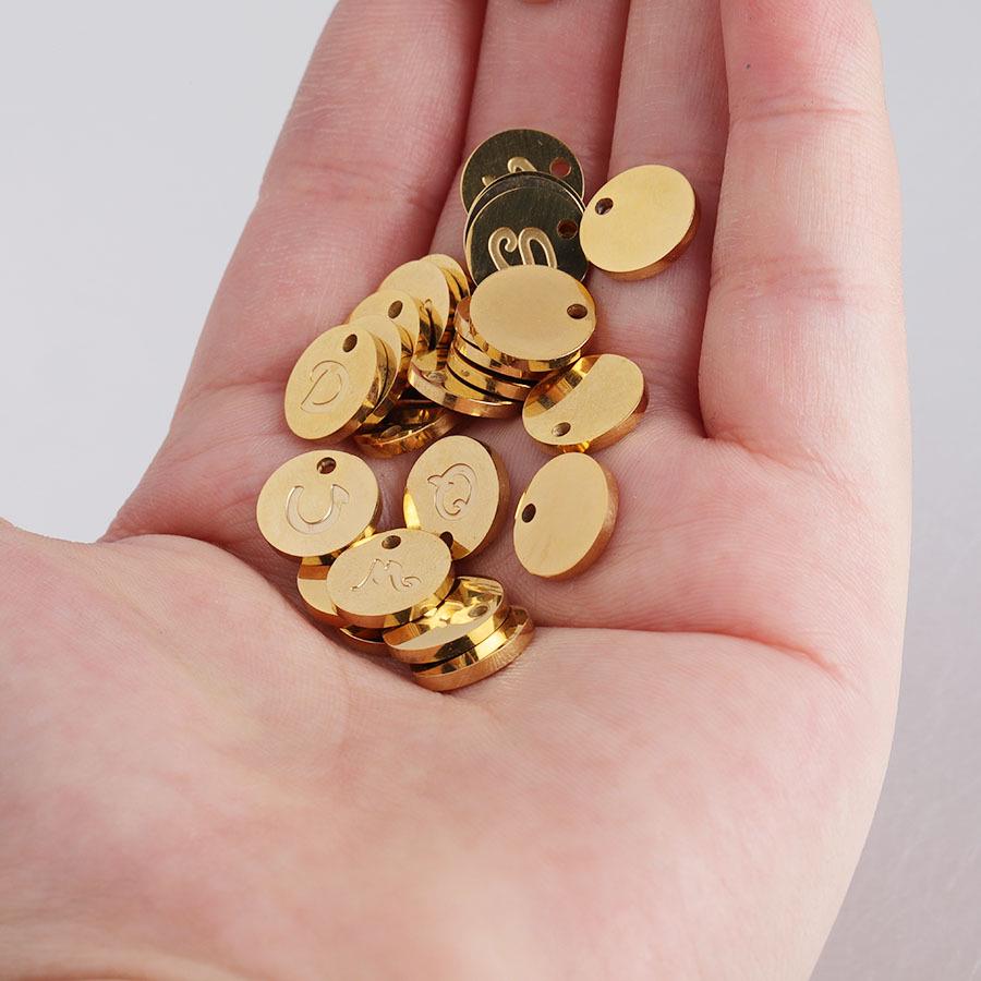 RumNVnty Gravierter Anhänger mit englischem Buchstaben - Schmuckzubehör aus Edelstahl