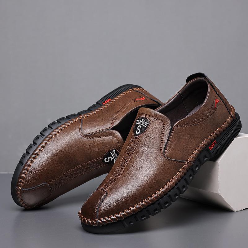

Мужская повседневная кожаная обувь Мужская трендовая обувь на мягкой подошве с мягкой поверхностью Лоферы на одном педале Средняя кожаная обувь 44 коричневый