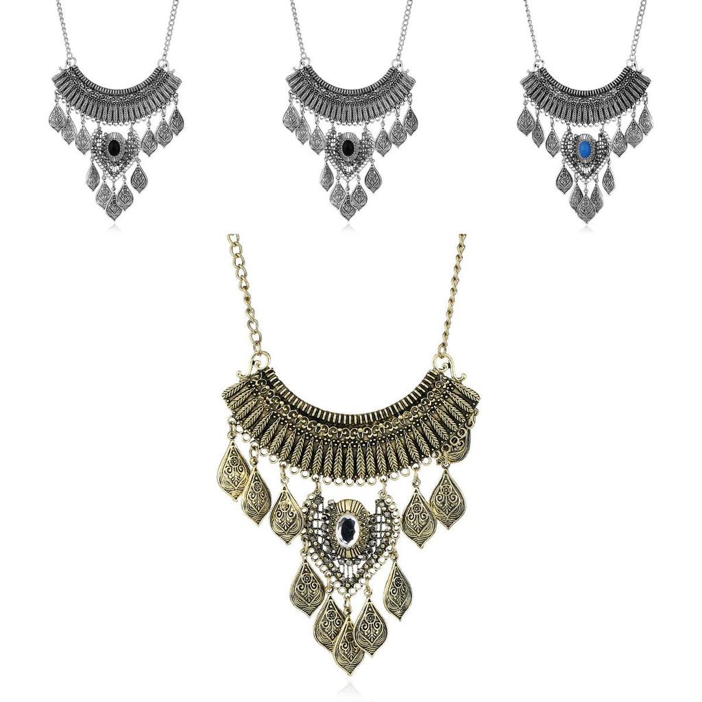 Vintage Leaf Pendant Necklace With Alloy Metal And Dazzling Embellishments For Artsy Women