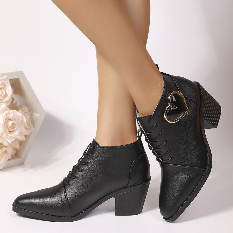 Vintage Lace-up Love Decoration High Heeled Shoes Women's 2025 Fall New Plus-size Professional Low-top Shoes