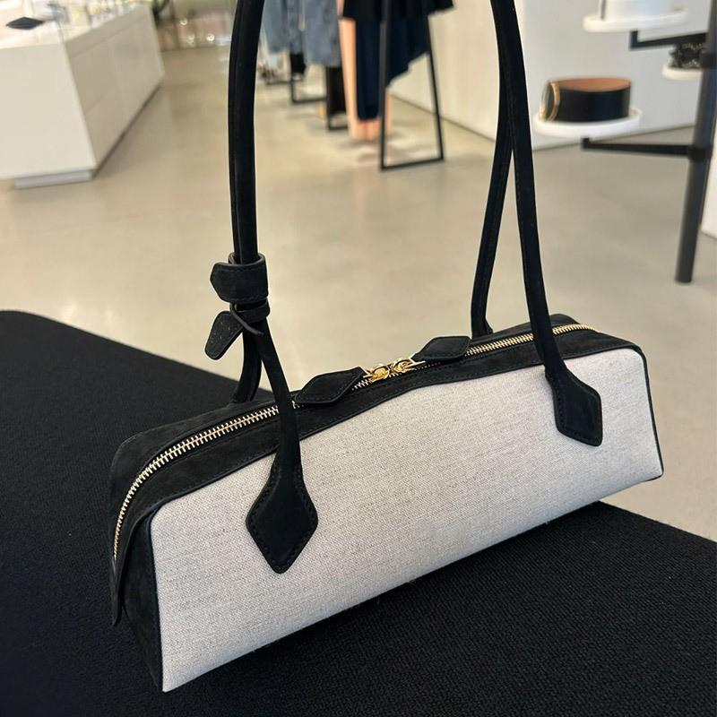 

French Niche Sausage Bag Retro Underarm Stick Suede Commuting Fashionable All-match Single-shoulder Handbag 33x10x11cm
