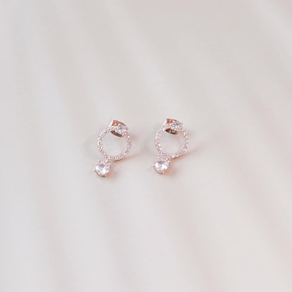 Dieuamour 14K Gold Pin Rev Mini Earrings