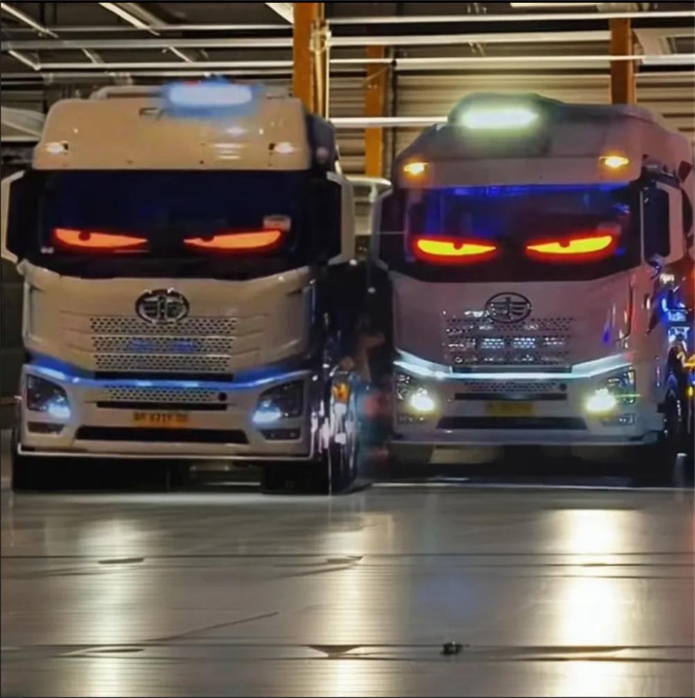 Windshield Eyes LED Pixel Panel Flashing Eyes On The Windshield Glowing Blinking Devil's Eyes LED for Windshield