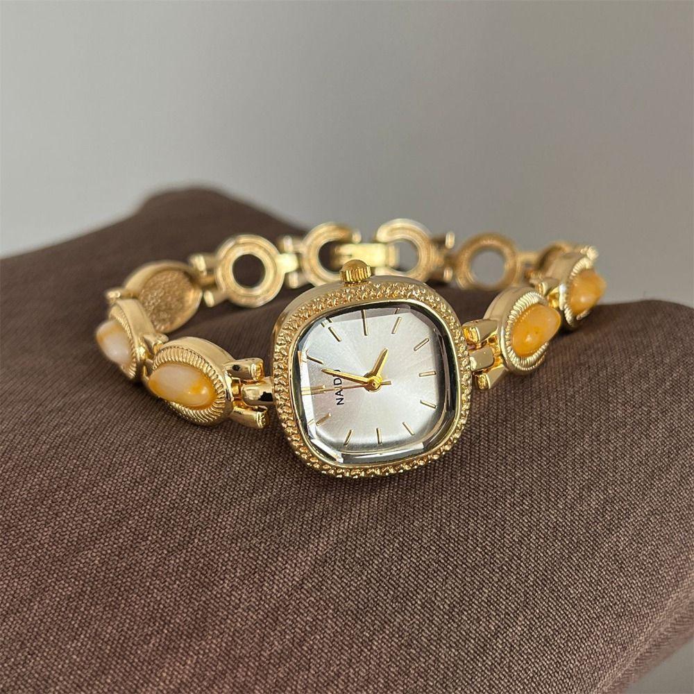 Square Dial Wristwatch Elegant Quartz Watch New Ladies Watch  for Women