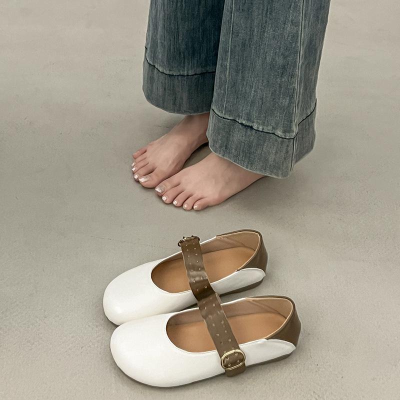 Round head low thick heel shallow mouth single shoes women's spring and autumn new comfortable one-word buckle Mary Jane shoes