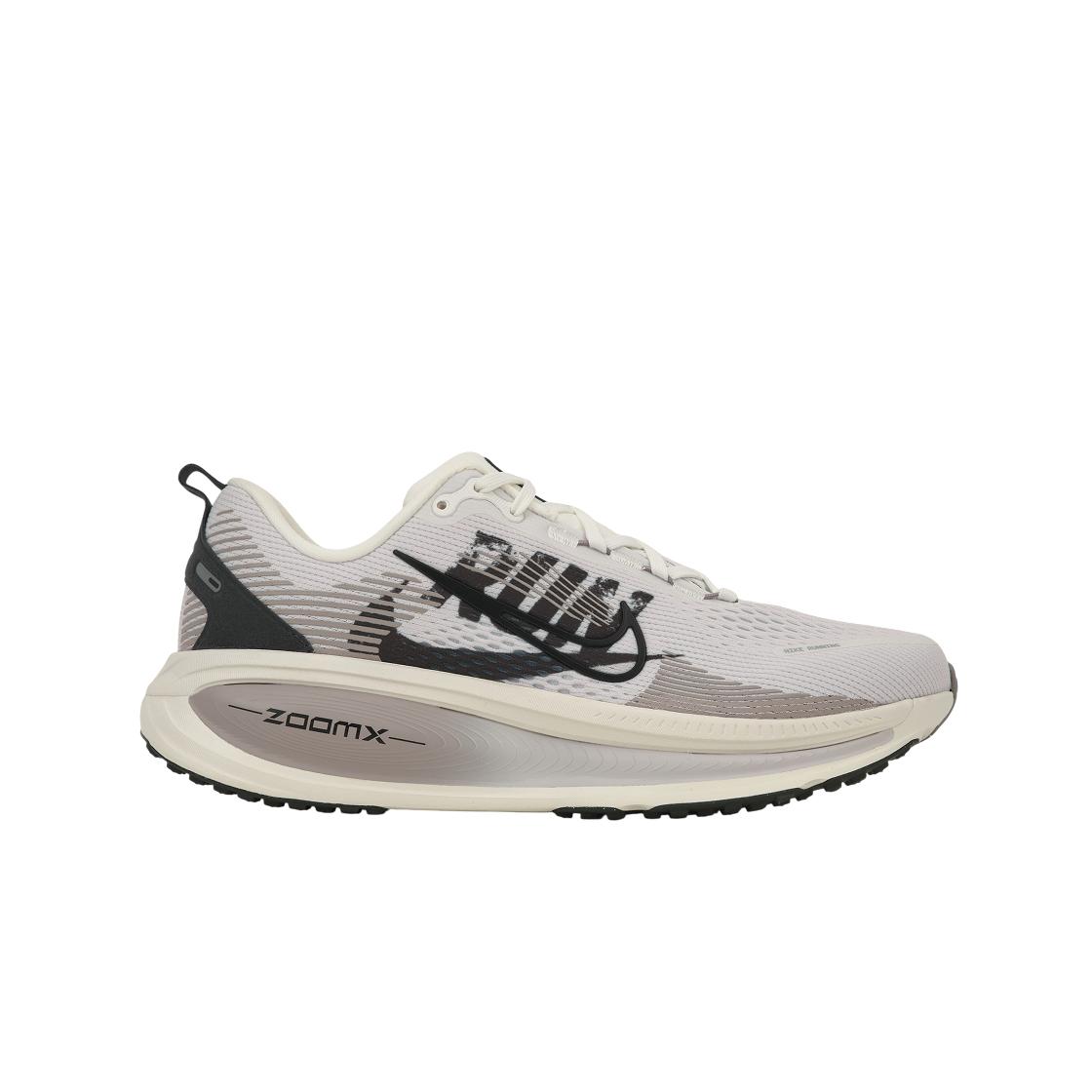 Nike Men's White/Grey Vomero 18 Run Pack Sneakers Summit- College- Ib5726-100 Cm