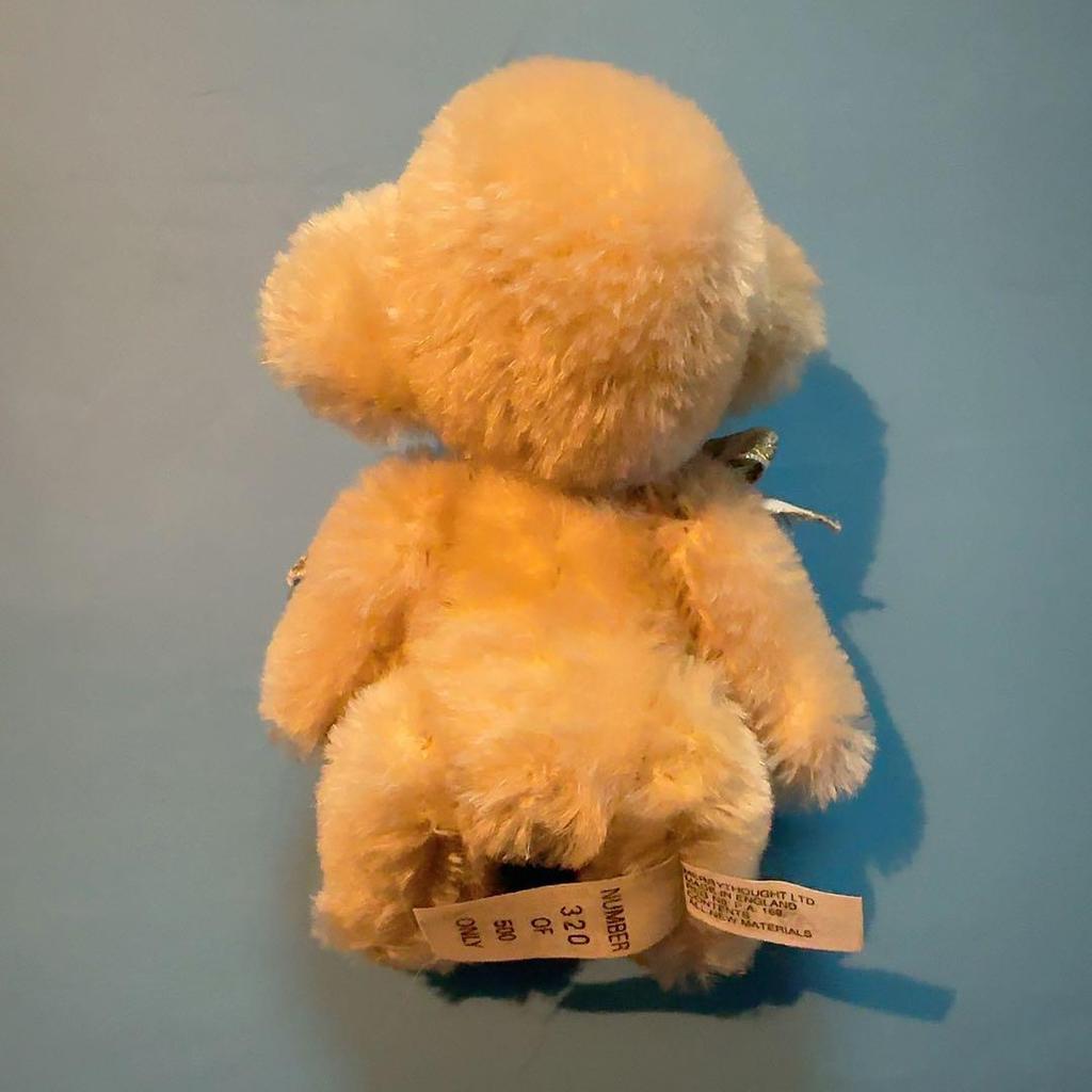 [USED] Weekday Special Price Reduction: Limited to 1,000,500 Cheeky Merrythought Teddy Bears