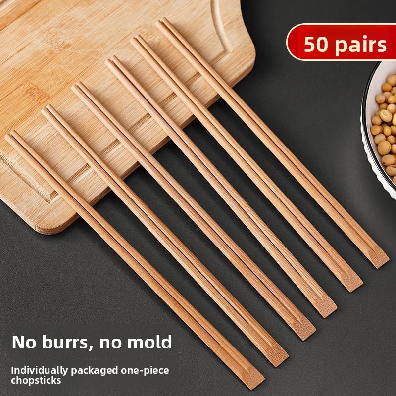 Takeaway Packaging with Convenient Individual Portions and Eco-friendly Disposable Chopsticks