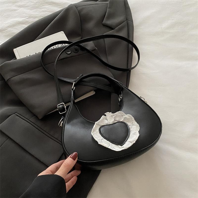 Handheld Chain Bag Women 2025 New Spring and Summer Niche Dumpling Bag Versatile Simple Shoulder Messenger Bag
