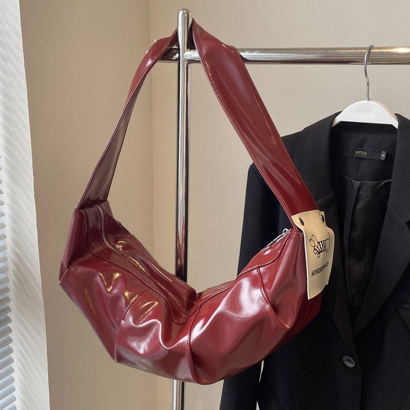 Casual soft surface large-capacity bag women's 2025 new versatile messenger bag slack shoulder bag commuter dumpling bag