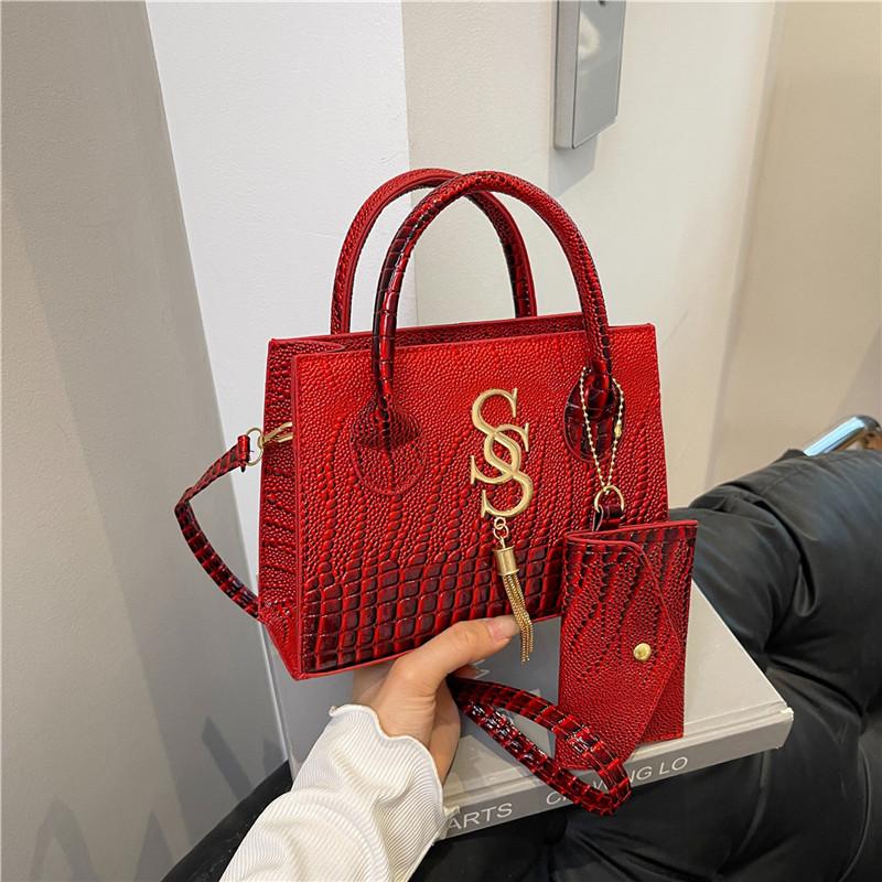 2025 summer trend new women's bags fashionable foreign style shoulder messenger high value versatile commuter handbag bag