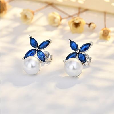 Four-leaf Clover Pearl Earrings Niche Design High-end Light Luxury Micro-inlaid Zircon Earrings Earrings