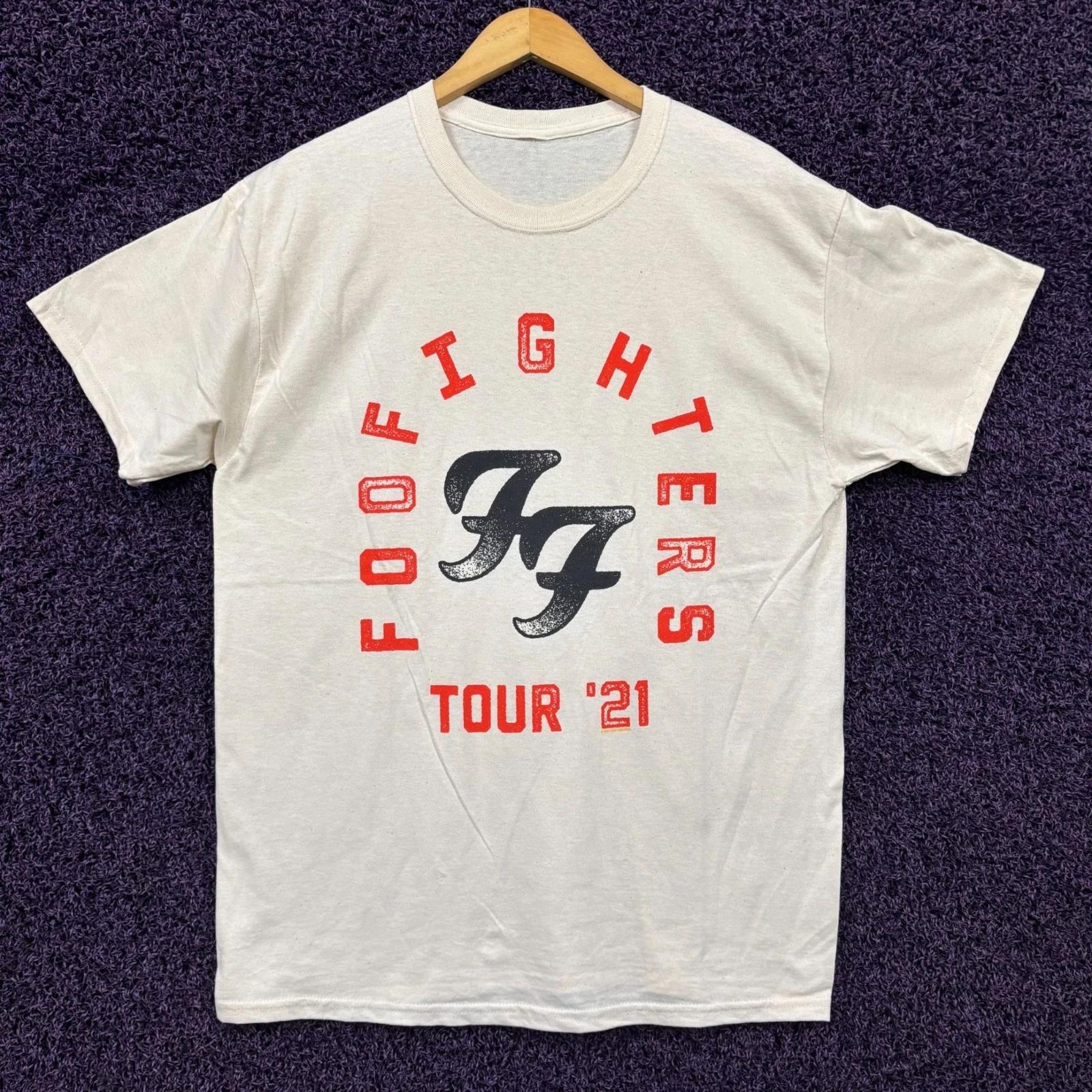 

Foo Fighters Anniversary Tour T-Shirt Size Large 4XL