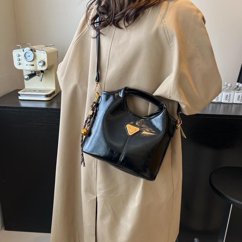 2024 Women's Trendy Cross-Border Tote Bag - Autumn/Winter All-Match Handbag, Commuter Shoulder & Messenger Bag
