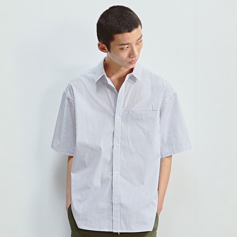 

Мужская рубашка HM 2025 Лето Новое поступление Свободный дизайн Рабочая одежда Воротник поло Полоски Короткий рукав Рубашка 1288287 Blue 180/116