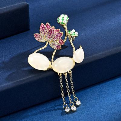 Lotus Lotus Root Fringed Brooch Women'S Exquisite Good Luck Lotus Lotus Brooch Elegant Temperament Suit Pin Accessories