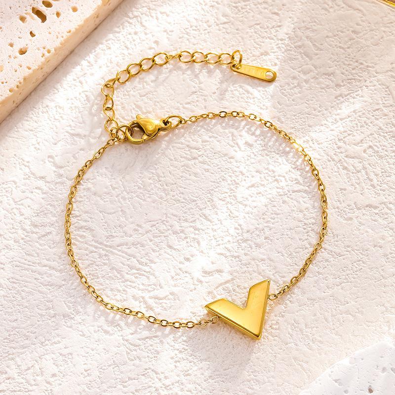 Trendy Minimalist Summer Letter V Gold Necklace for Women