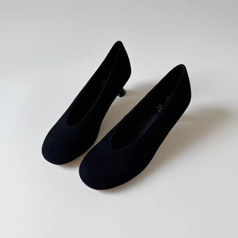 Round Toe Lightweight Stiletto Women's Fashion Shallow Mouth Slip-on Non-Slip Single Shoes The Size Is Larger Than Usual
