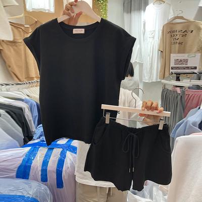 Women's Summer Loose Casual Set Solid Color Simple Round Neck Pullover T-shirt + Shorts Two-piece Set