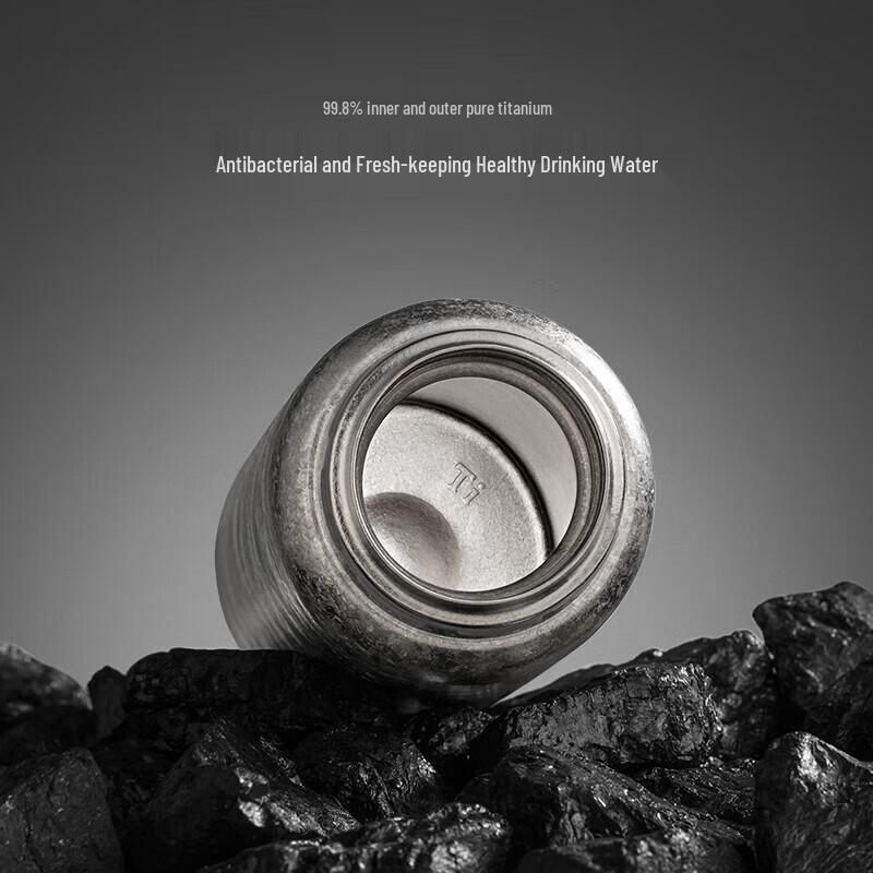 En droppe vatten Titan Isolerad Resemugg