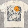 Tričko s jeřábem Japanese Crane Comfort Colors®, Vintage tričko s ptákem linorytem, Červené slunce Naturecore tričko, Folklórní umění divoká zvířata Retro 90. léta Grafické tričko