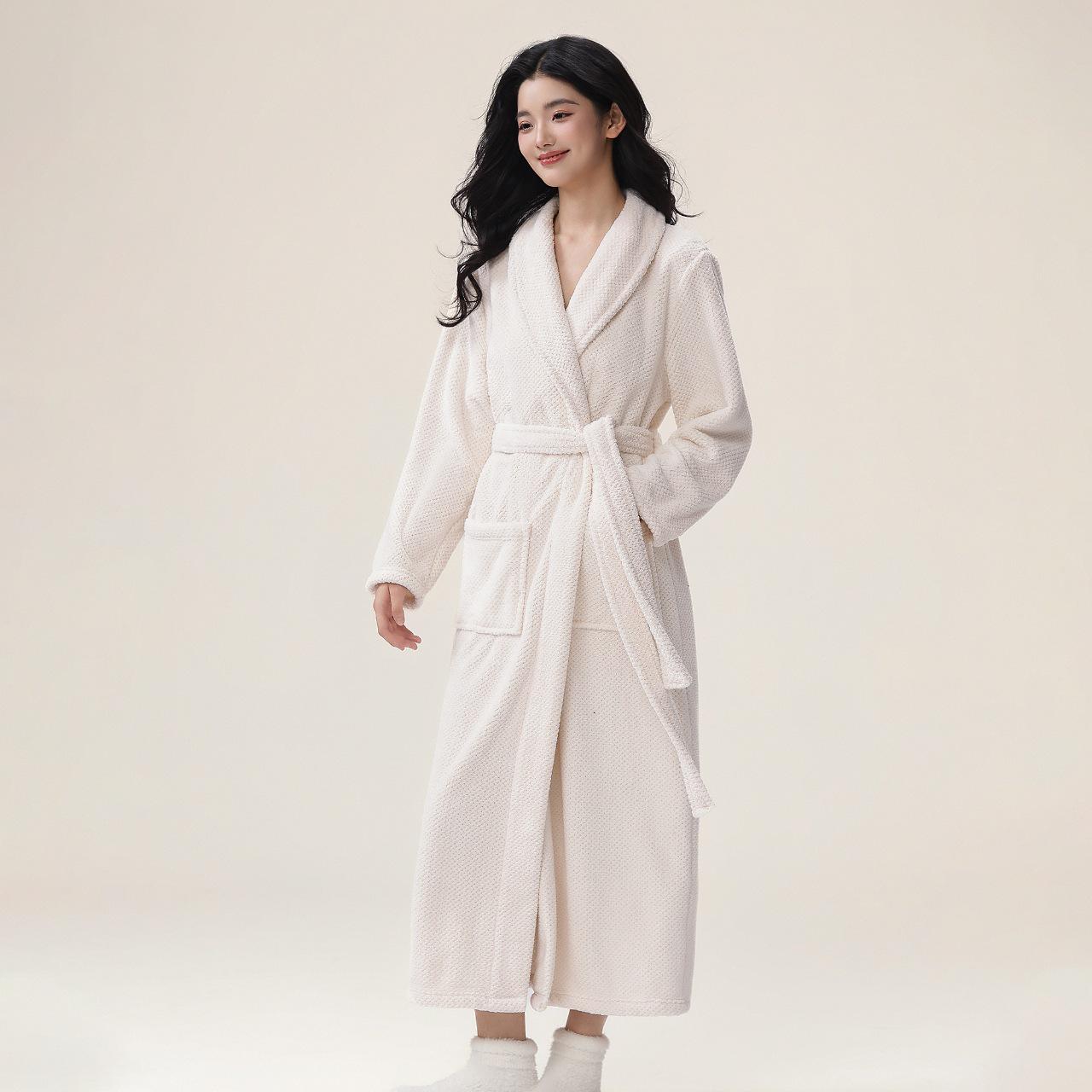 

«Зимний фланелевый халат унисекс в японском стиле — ночная рубашка средней длины из кораллового флиса для мужчин и женщин». XL (73-91 kg)