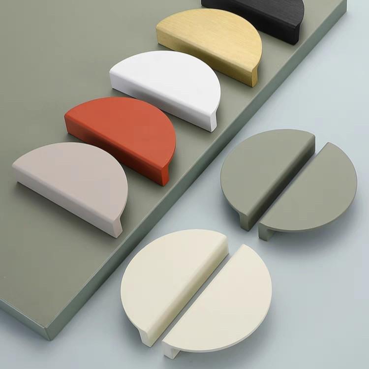 Polo kruhové hliníkové rukojeti v barvách Morandi pro dveře moderní minimalistické dětské skříně