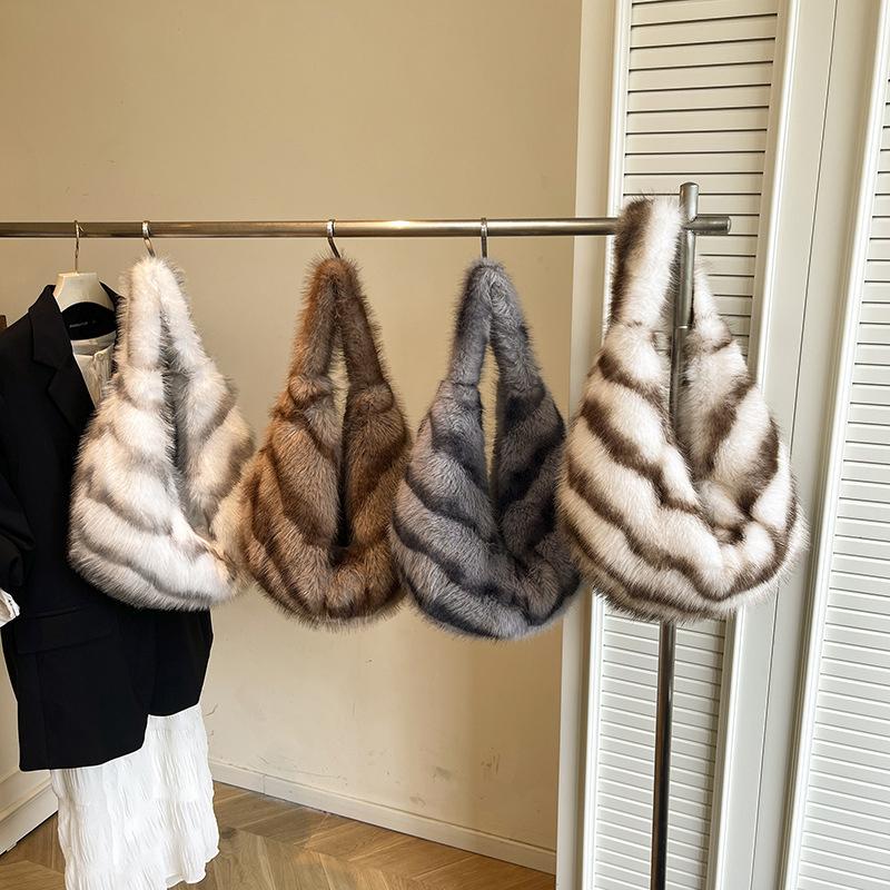 Herbst Winter Damen Plüsch Umhängetasche Luxus Design Kunstfell Gestreifte Handtaschen Amerikanische Mode Retro Weiche Achseltaschen CLE