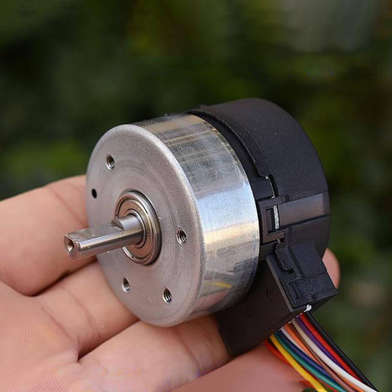 Sıfır Japonya Nidec 24 Saat Fırçasız Servo Motor DC 12V Dahili Sürücü PWM Hız Kontrolü 100 Satır Kodlayıcı