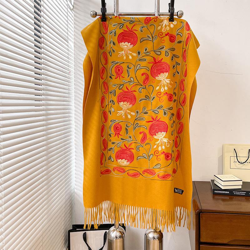Autumn And Winter Contrasting Colors Pomegranate Leaves Embroidered Double-Sided Warm Scarf Women'S Ethnic Style Travel Shawl