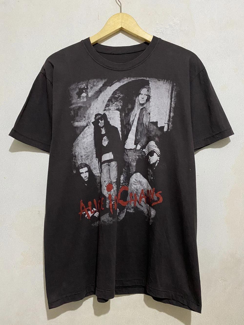 Alice in Chains Band Personnel Black Short Sleeve Unisex Tshirt Reprint KH7012 M