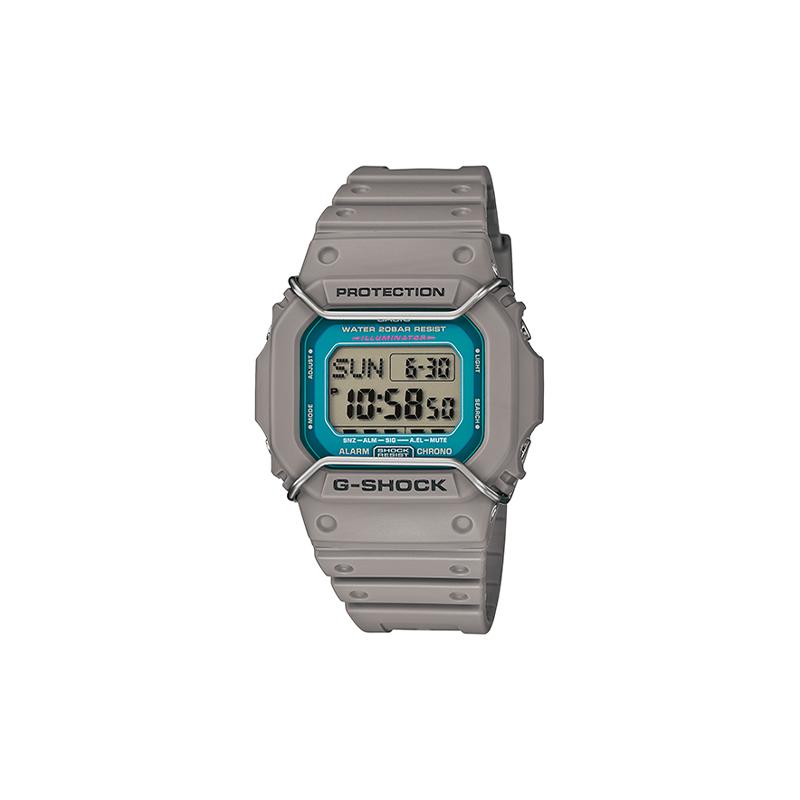 

Casio G-SQUAD series classic series trendy street small square electronic fluorescent lighting waterproof and shockproof movement quartz DW-D5600P-8 серый