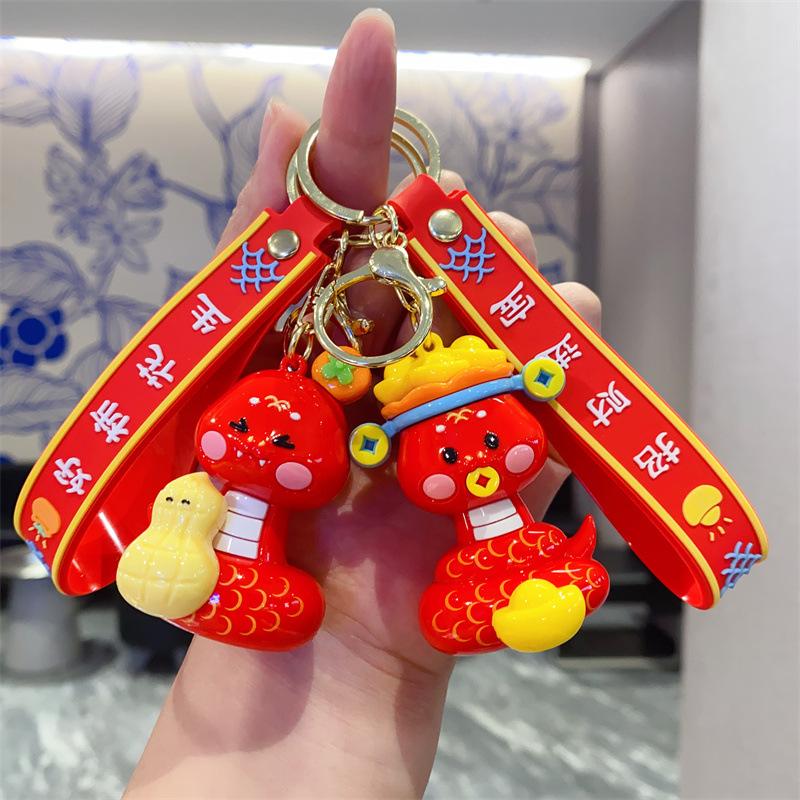 New Year's God of Wealth Hat, Snake Keychain, Female Cute Exquisite Trendy Doll Schoolbag, Keychain Pendant.