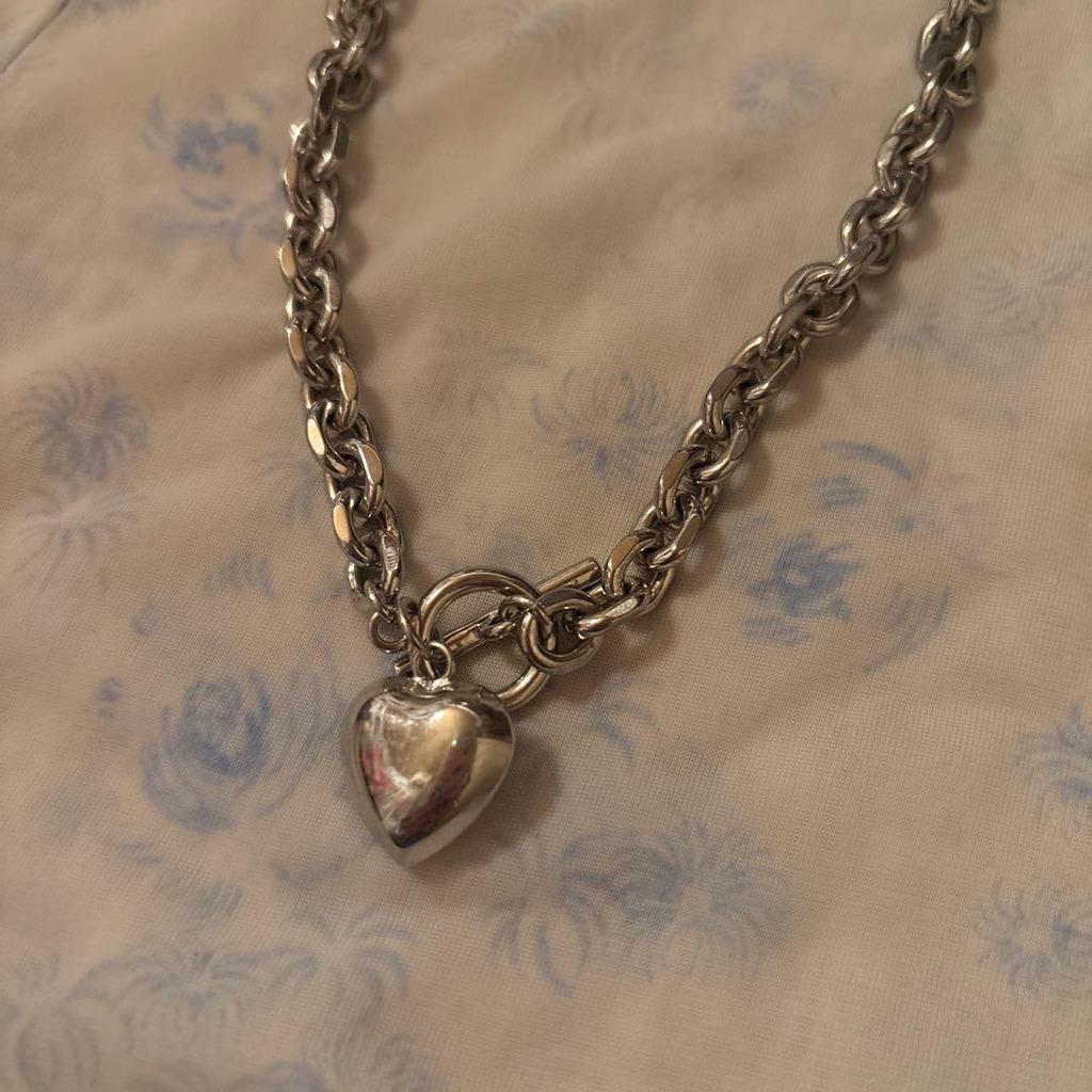 Used heart necklace chain silver