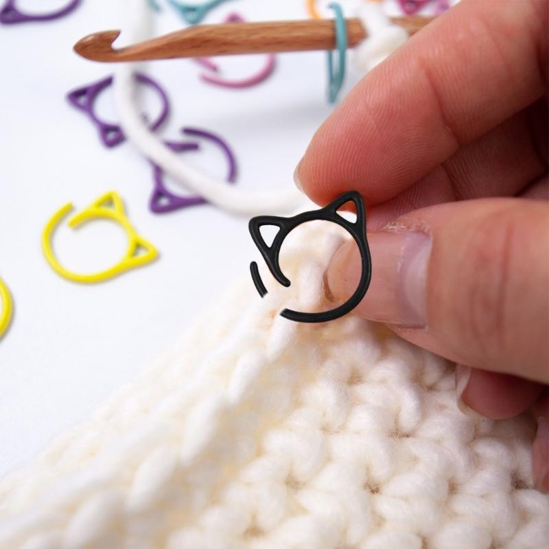 24Pcs Cats Shaped Stitching Markers Crochet Locking Markers Rings Stitching Locking Markers Rings for Knitting Weaving