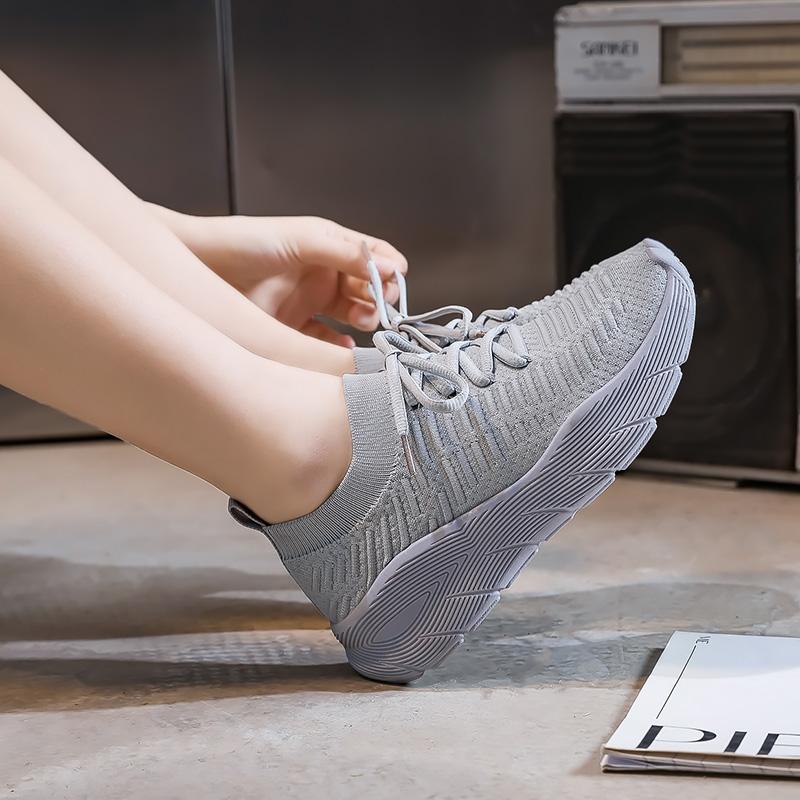 Men's four seasons new comfortable soft-soled casual sports shoes breathable running shoes soft-soled non-slip student sneakers
