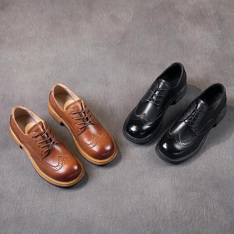 Det första lagret av mockasiner i koskinn för damer 2025 vår och höst nya brittisk stil Brock retro pendlingsskor i läder små läderskor för damer