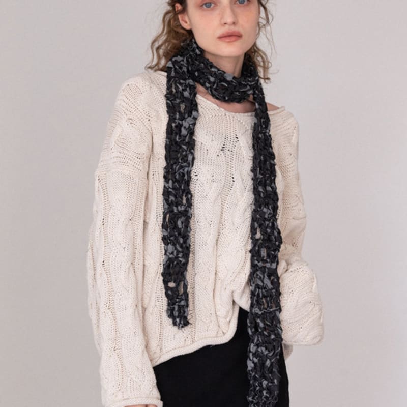 

Slowslowly No.187 / Denim Crochet Skinny Muffler _ Dark blue, light blue, black Black and blue