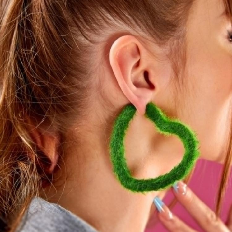 Sweet Cool Plush Heart Hoop Earrings Exaggerated Dangle Earrings Birthday Gift