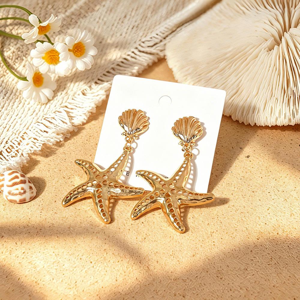 Summer seaside vacation wind conch starfish earrings female, design sense tropical marine elements exaggerated earrings