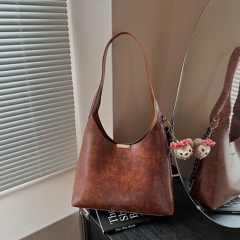 Premium retro bag women's new autumn and winter fashion shoulder bag large capacity commuter tote bag