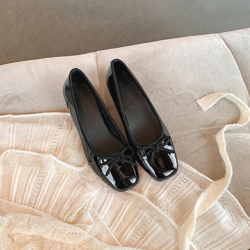 Su Yinyin Has the Same Burgundy Inner Height Increase Square Head Bow Commuting Ol Single Shoes Women's Ballet Shoes Mary Jane Shoes